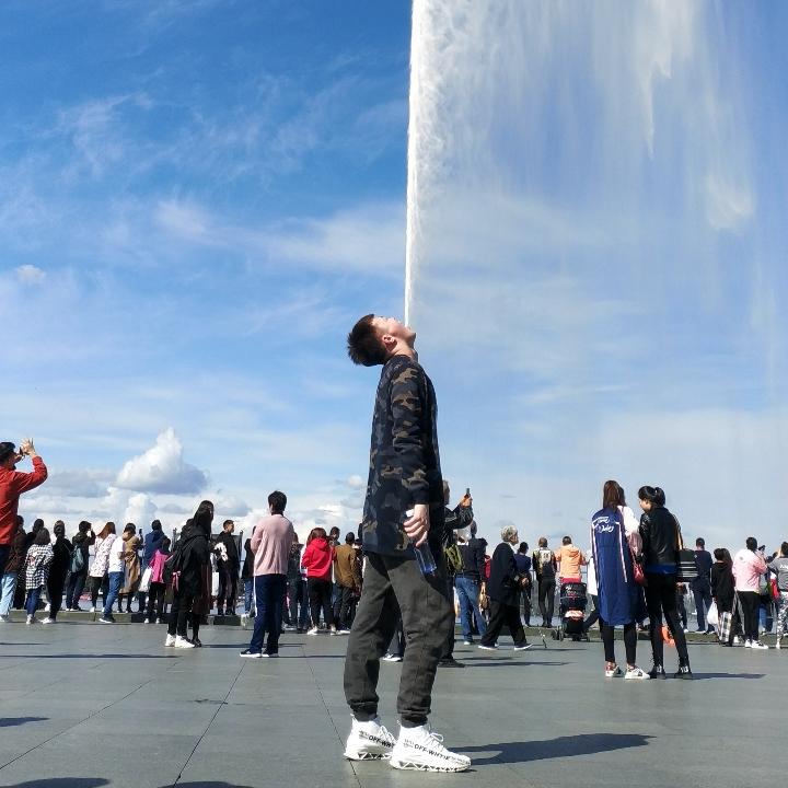 陈`