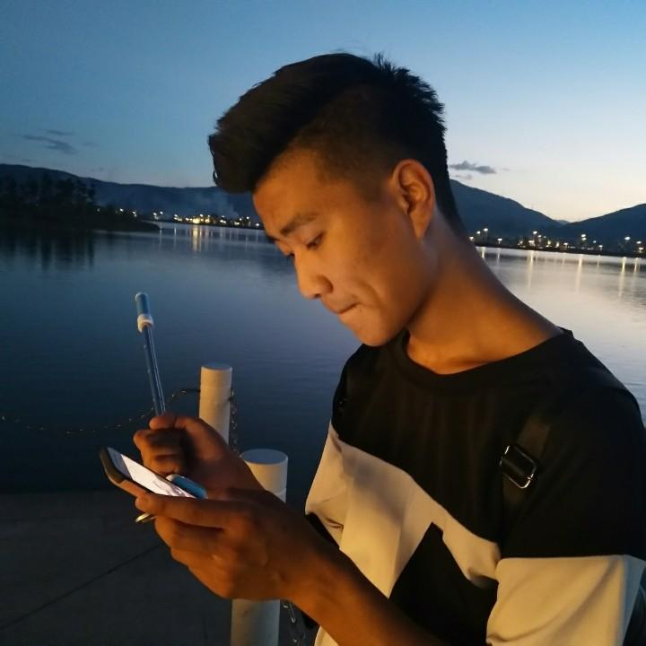 蒙自美发 小陈