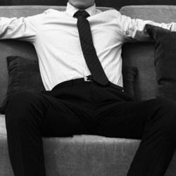 行走的荷尔蒙💫