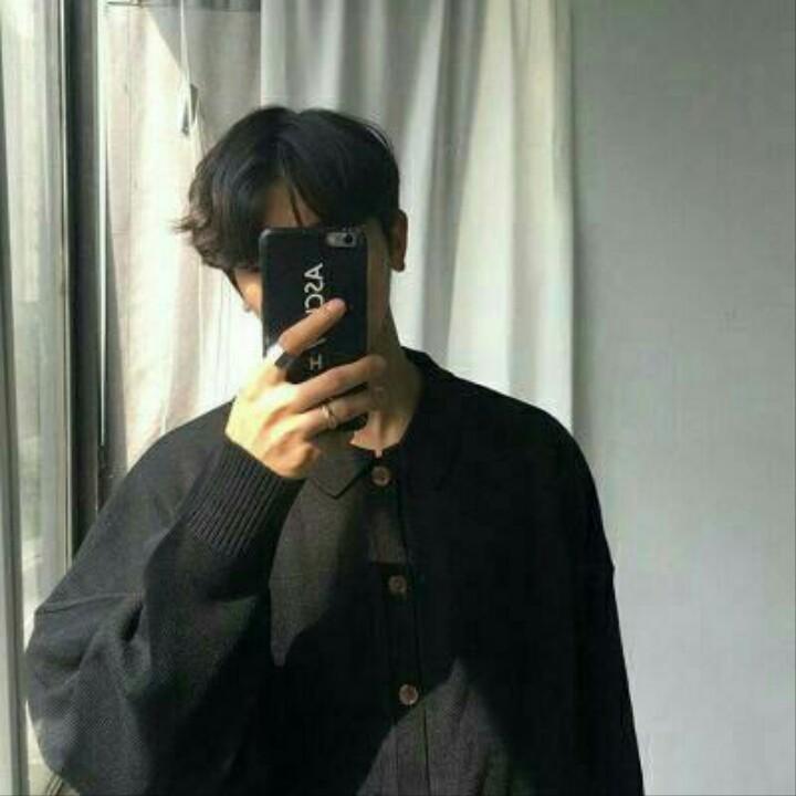 帅气男孩