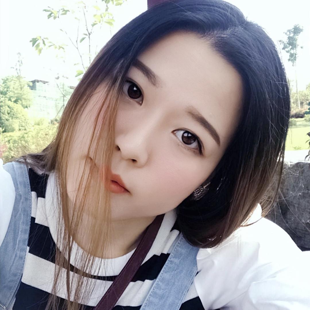 小何同学♥️