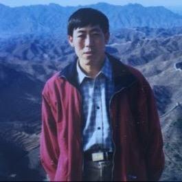 衣宪华