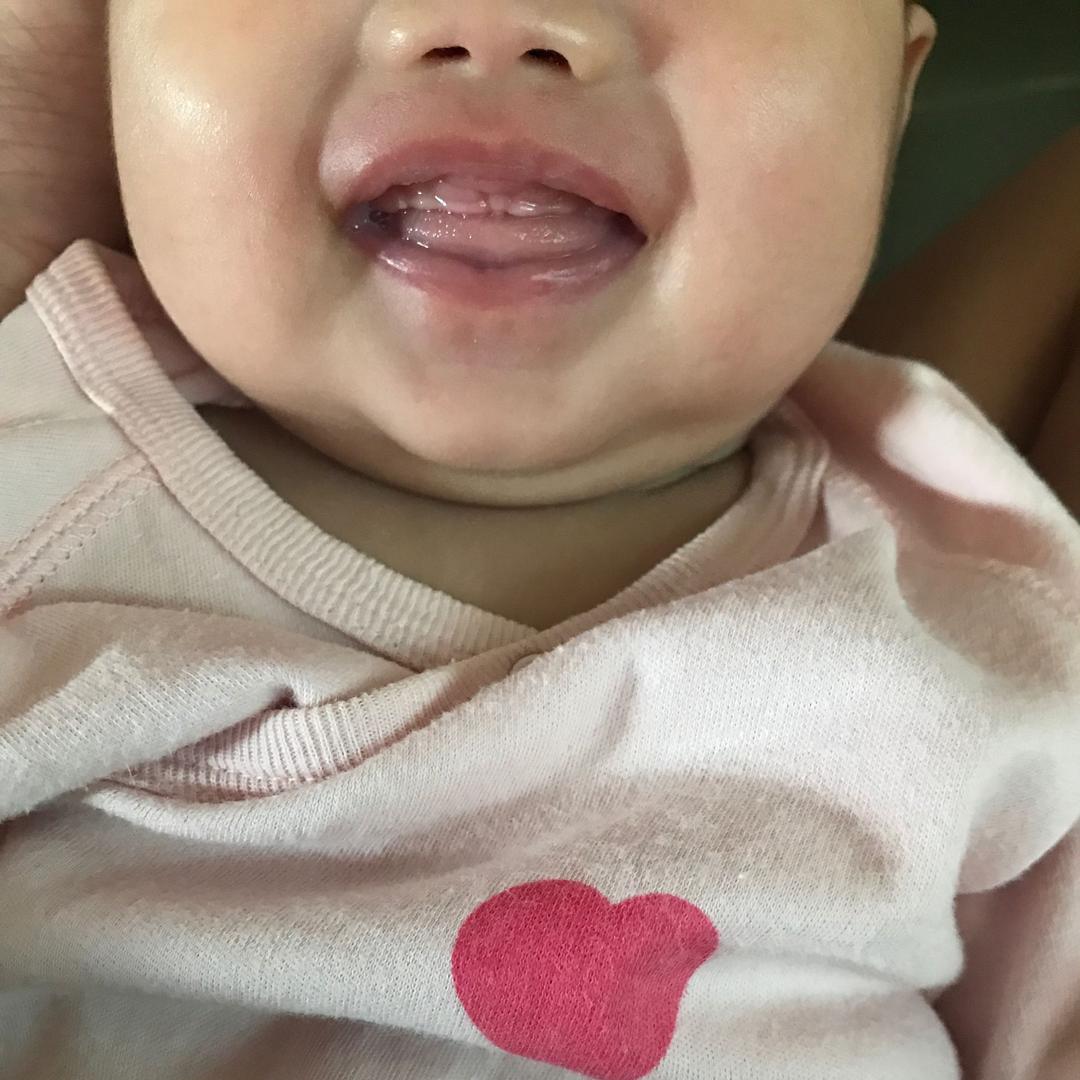 🍭爱吃榴莲的果粒陈🍭