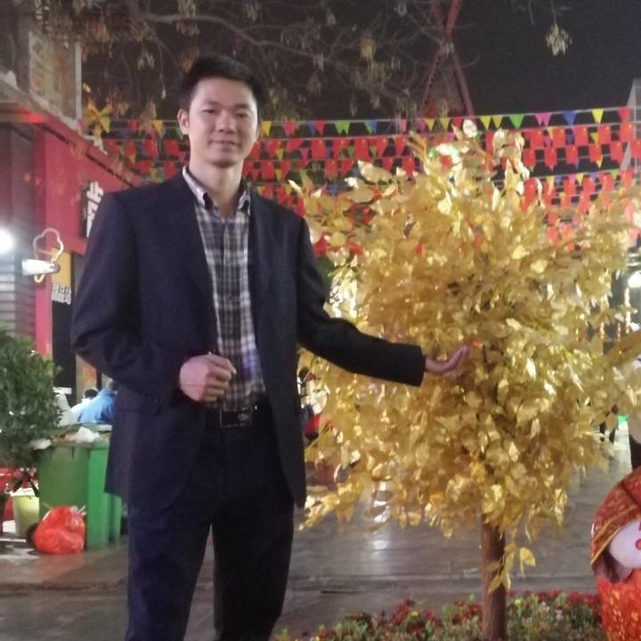 唐栋
