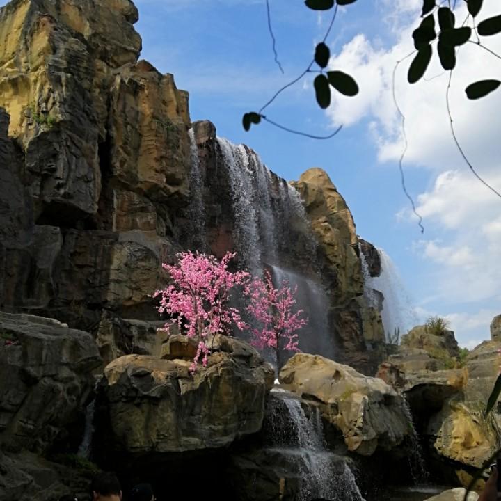 伟