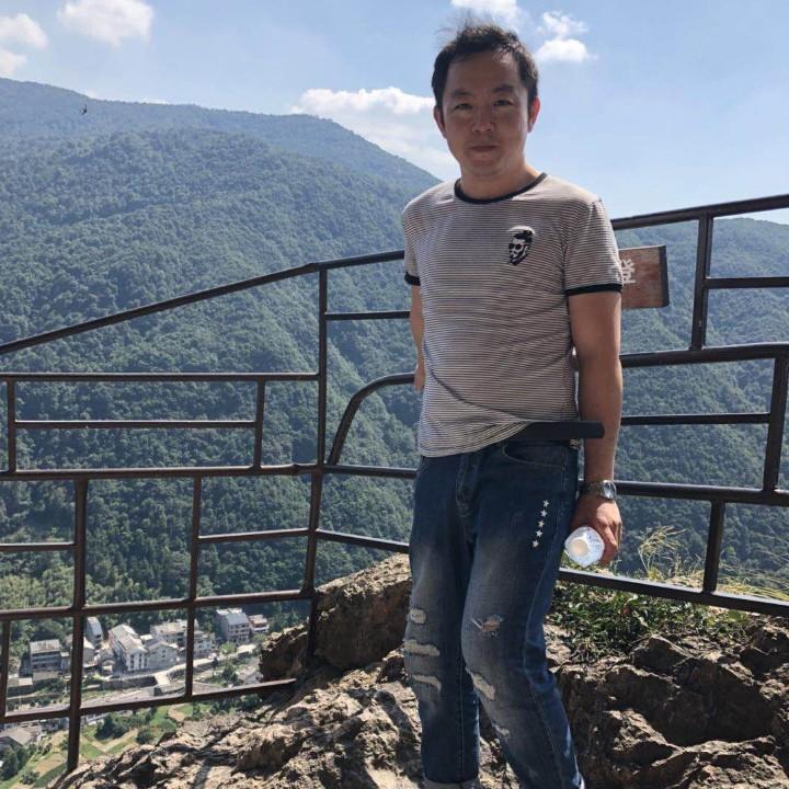 三千不老松，✌(̿▀̿ ̿Ĺ̯̿̿▀̿