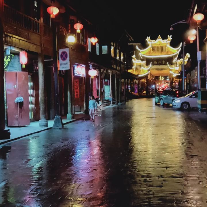 🟥🟧🟨🟩🟦🟪🟫🟥笑