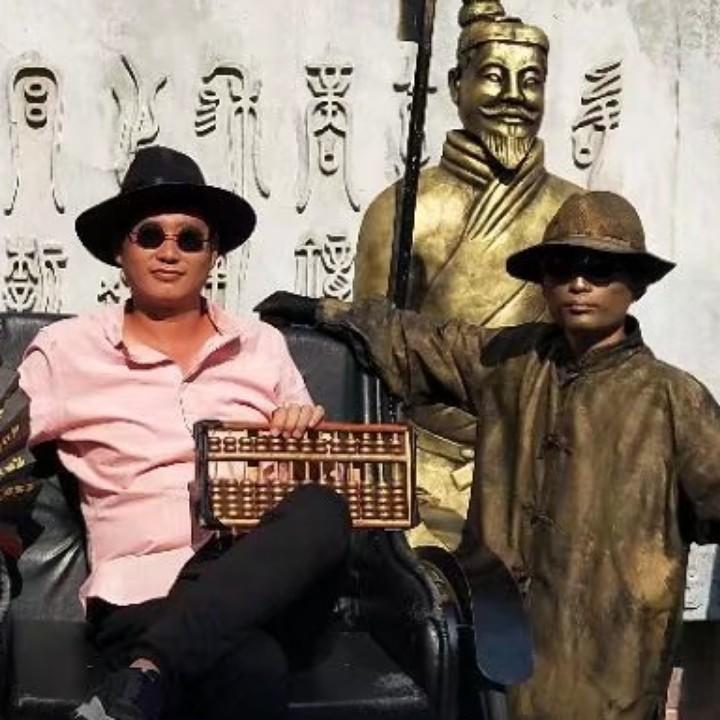 王先生