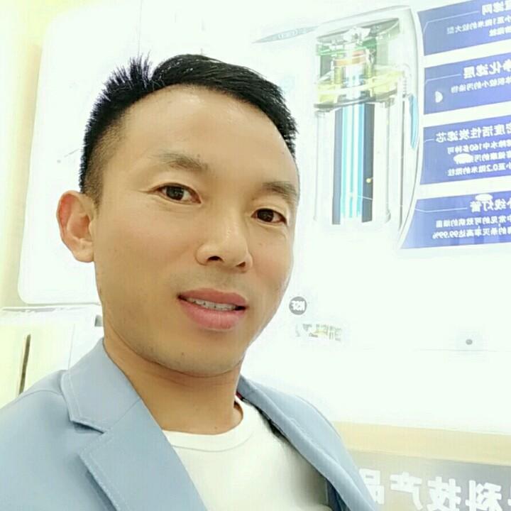 冬日暖阳*何正阳