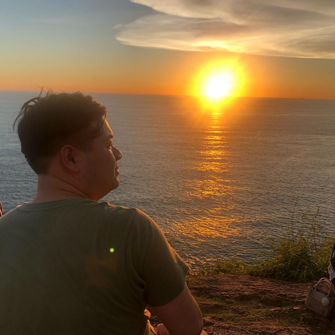 一笑值千靳先生