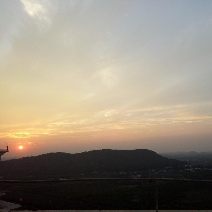 晨光