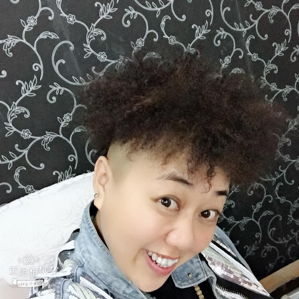 三三美甲店