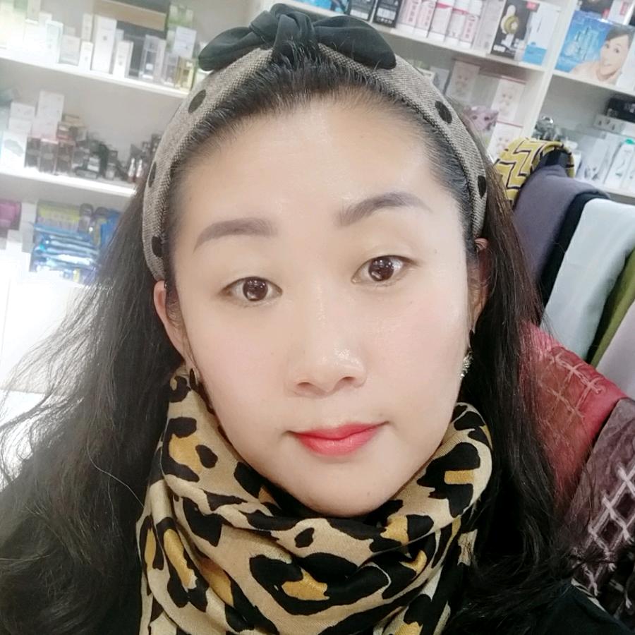 万姿曼杨霞