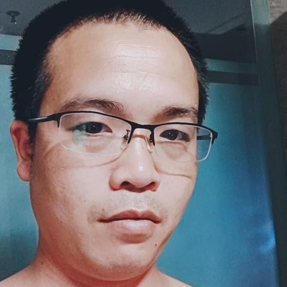 爱你的我