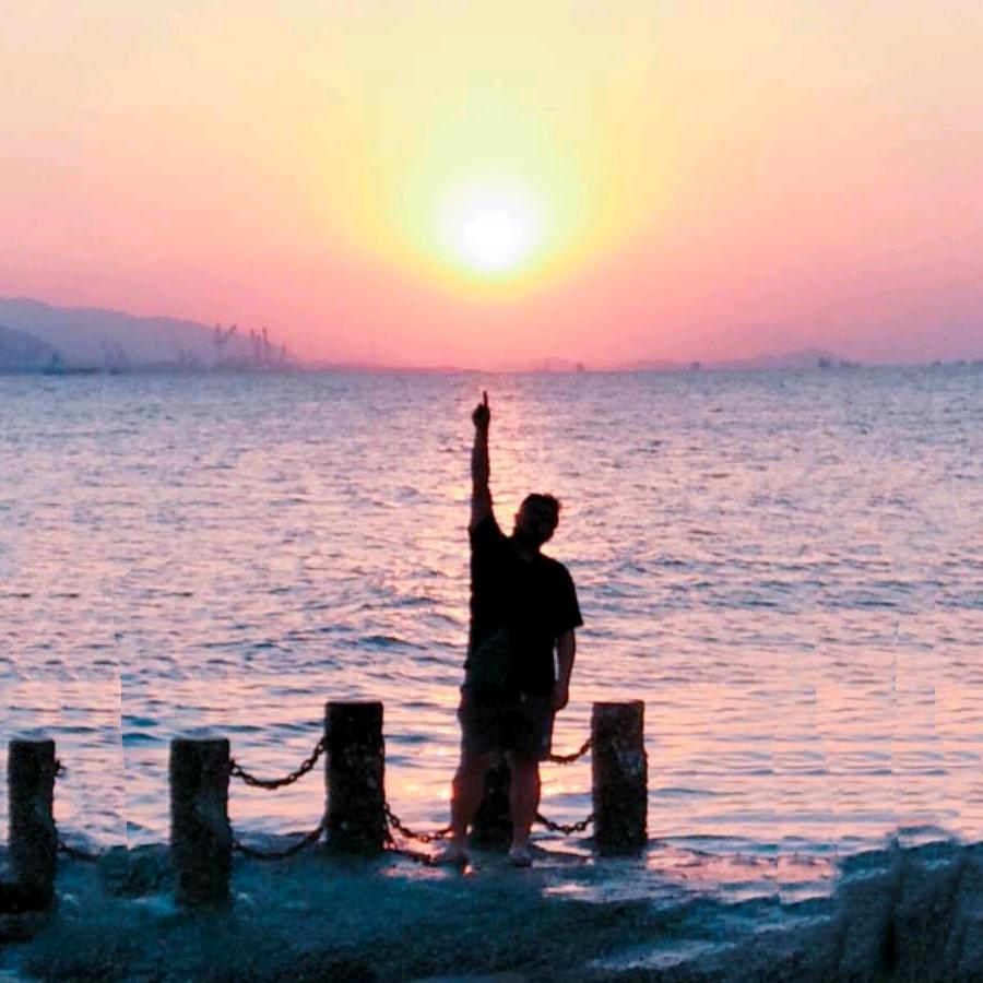 海上明月共潮生