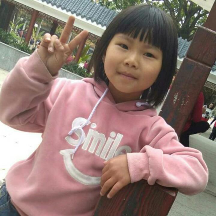 罗