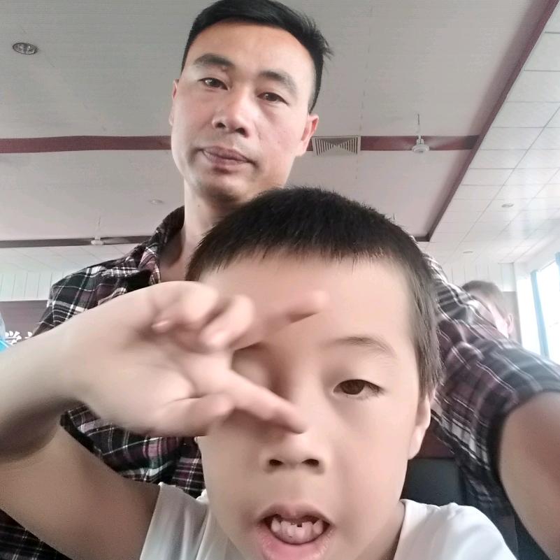 土塘煤球厂黎荣秀