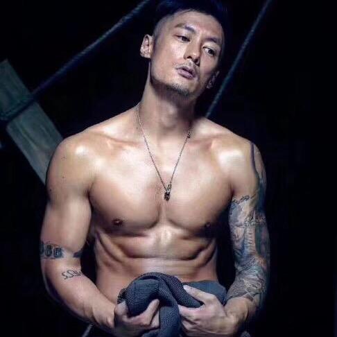豹子警官👮