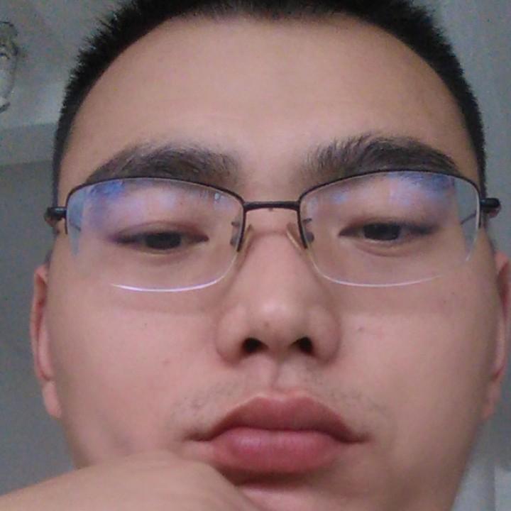 现伟