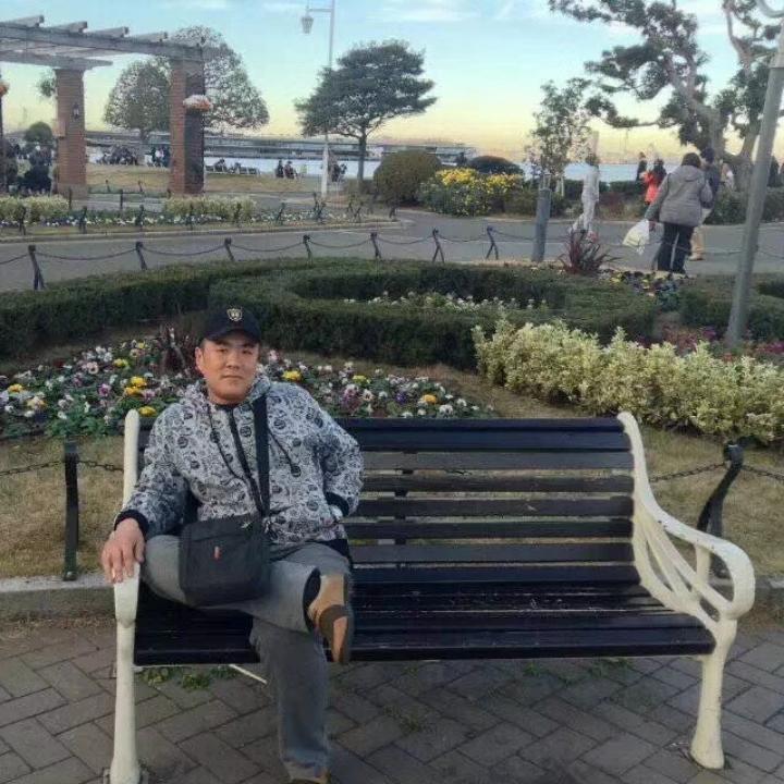 定襄返乡放羊后生