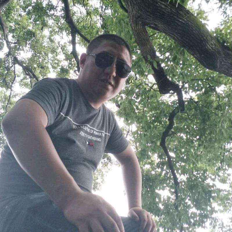 振江龙华韵迎塑料商贸行