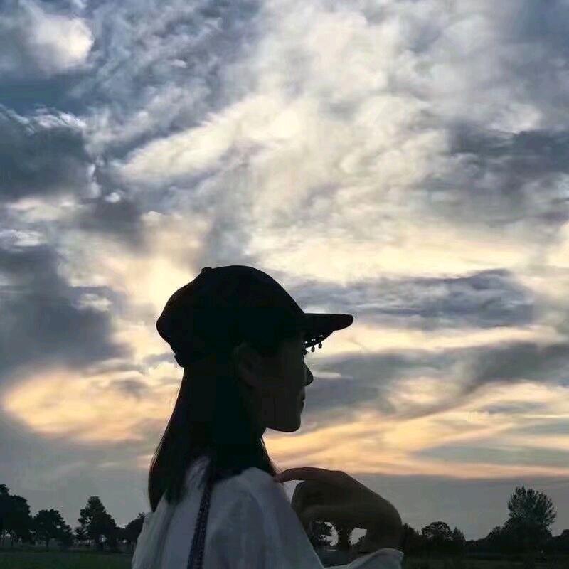 栀晚鸢乱🌈