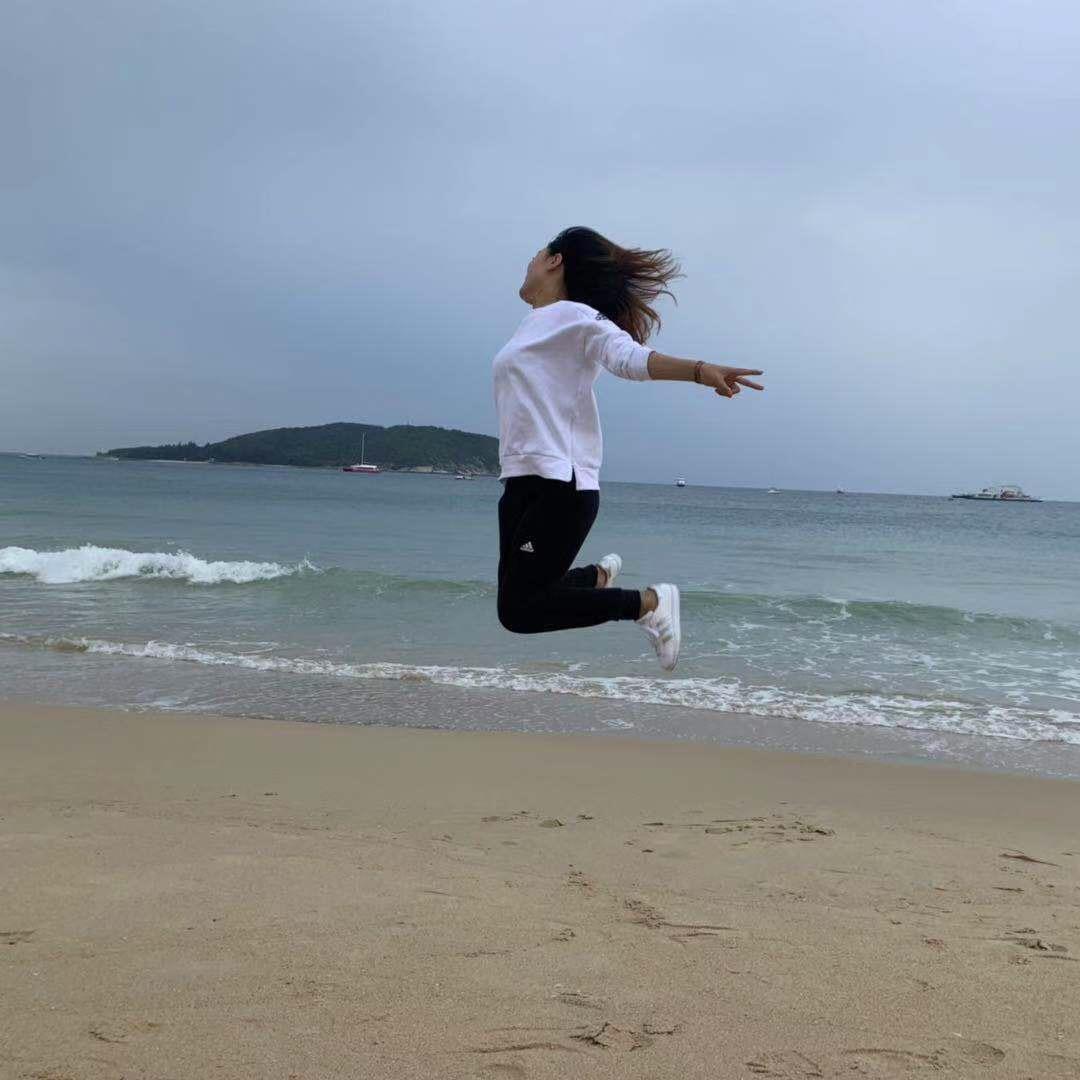 以女王的姿势统治世界