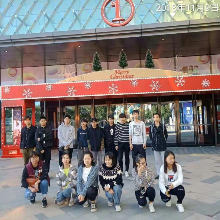 不会聊天的小蝎子