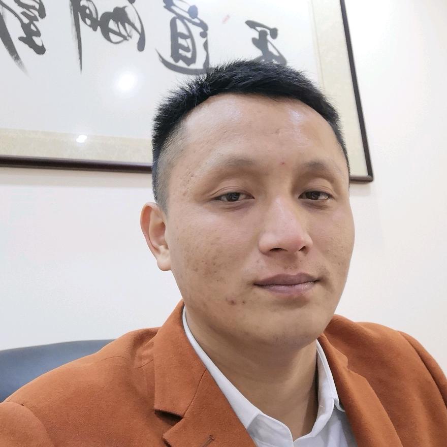 吾家尤物--伍江明