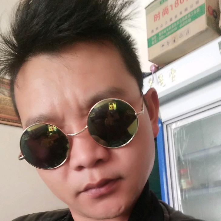 农村抓鳝鱼队长