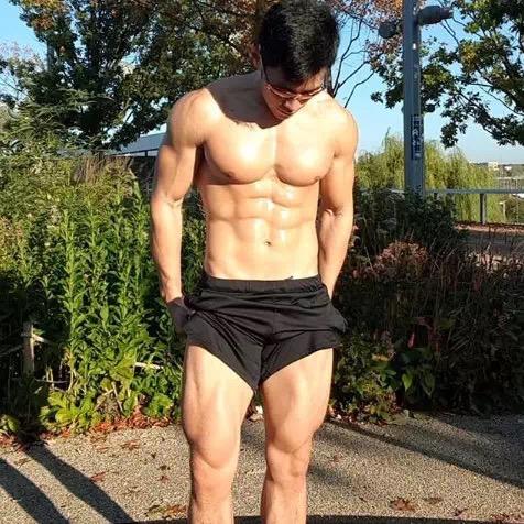 撸铁小生