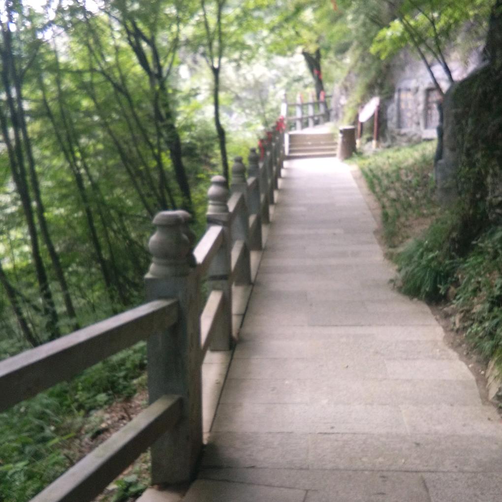 山清水秀