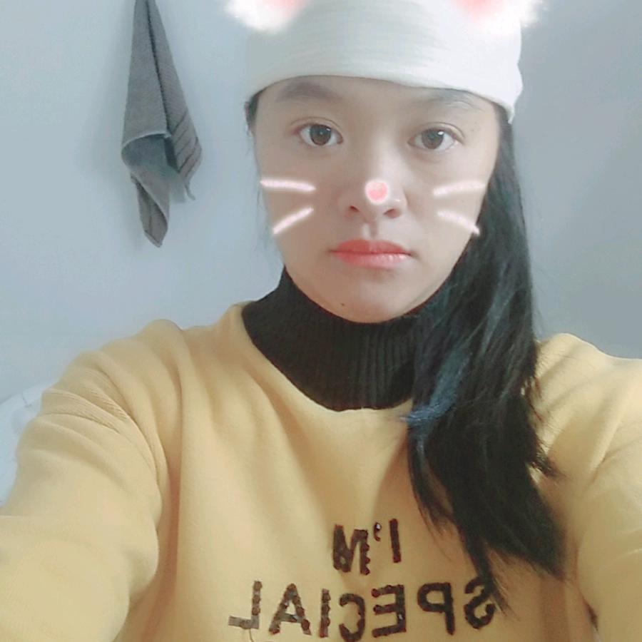 小云开心的姑娘