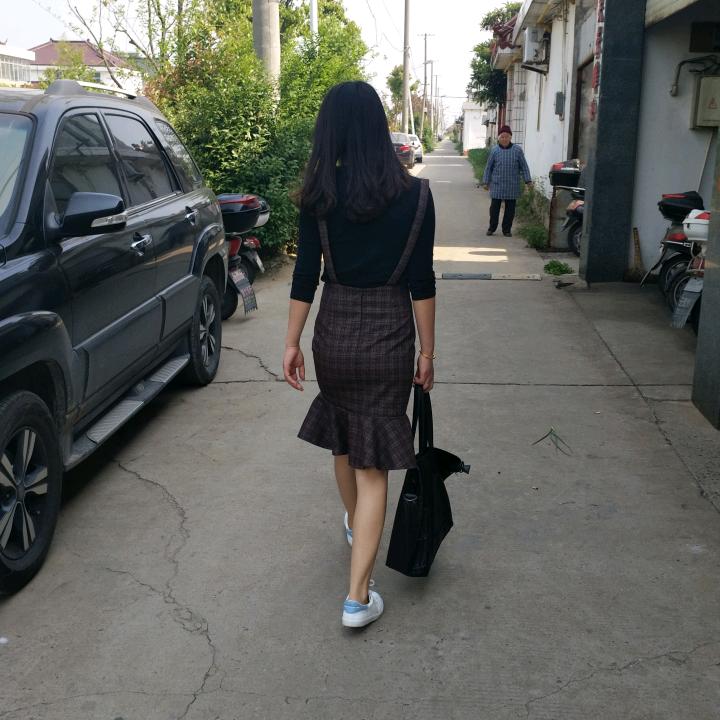 静静！！