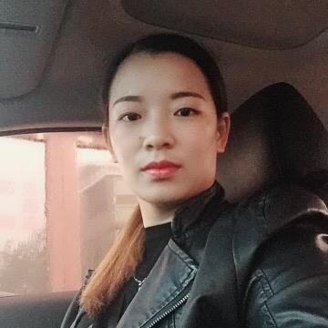 单眼皮的小姐姐