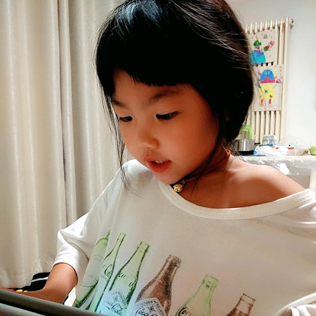 小熊和小白