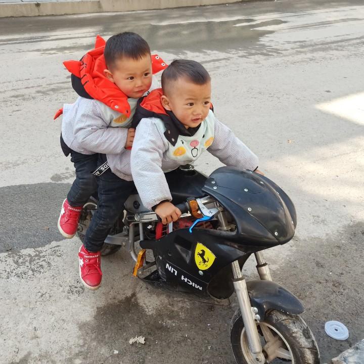 立立