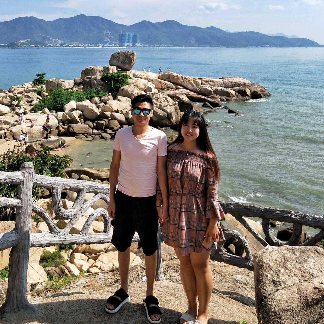 翘不起二郎腿的女汉纸🙊