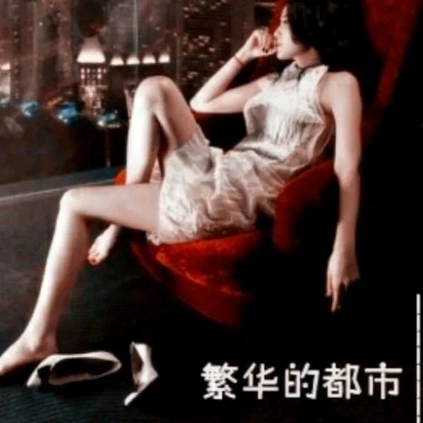 可以抱抱我吗(๑•́ ₃ •̀๑)