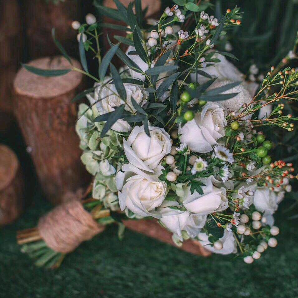 花的嫁衣鲜花店