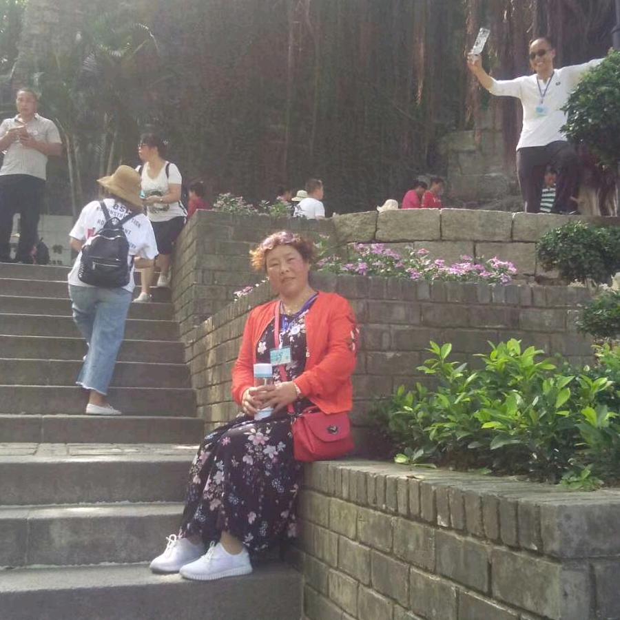 年华不尽，我们不分，