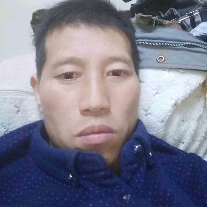 男孩