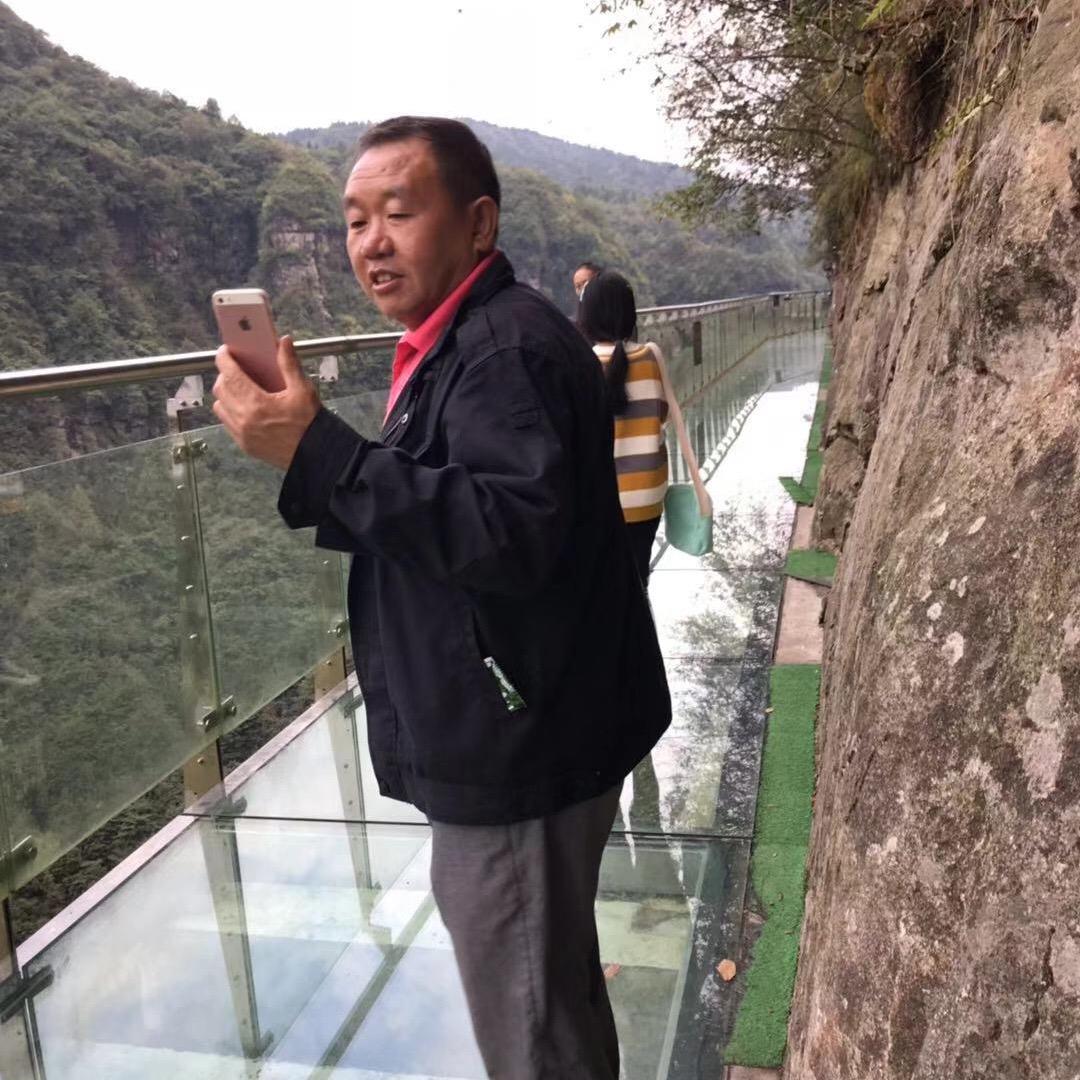 谭鹏