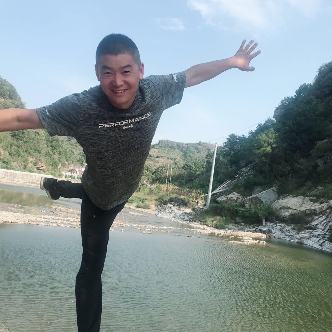 光伏地桩厂家，光伏发电，阳光房