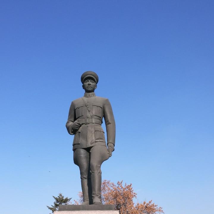 ～～江小白～！