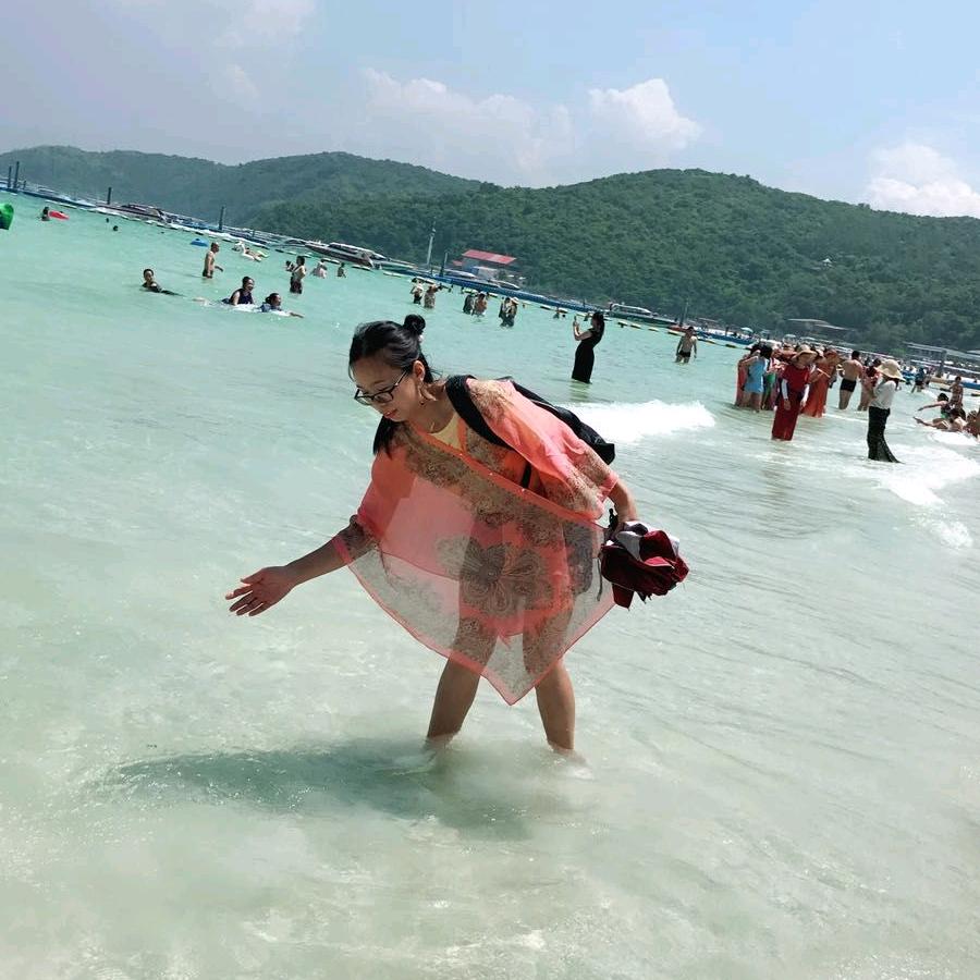 芳芳姐