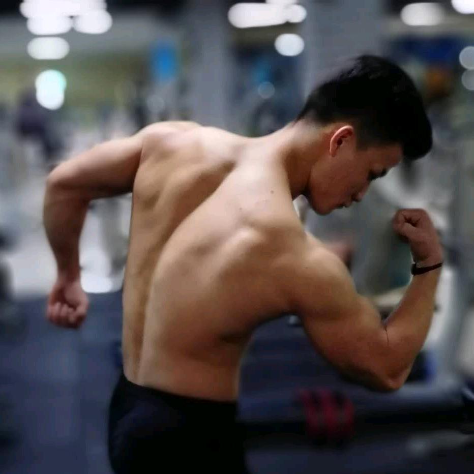 刘江