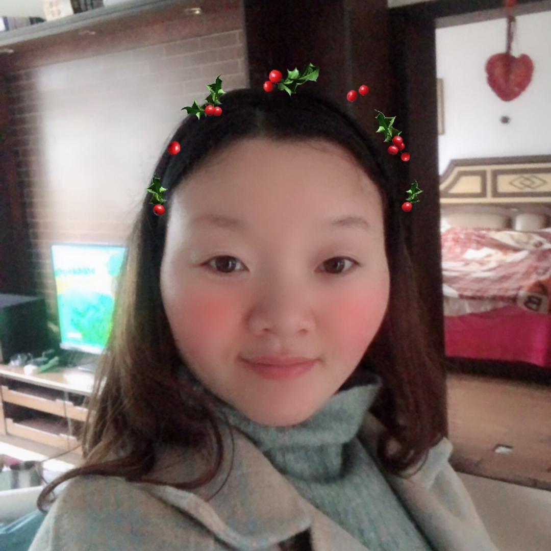 卖珠宝的大姐姐
