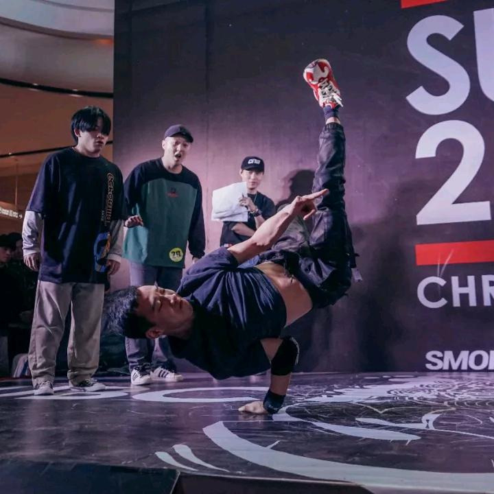 街舞中专/大专杨什么智