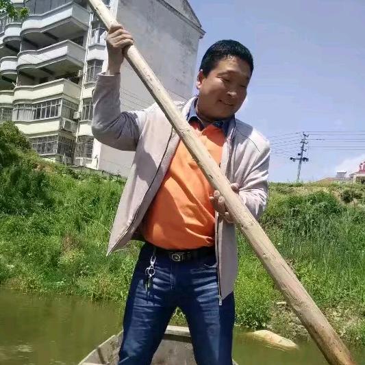 得意的笑